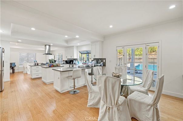 Dining room, Interior, Kitchen, Recessed Lighting, Wood Texture Flooring