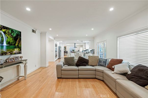 Interior, Kitchen, Living room, Recessed Lighting, Wood Texture Flooring