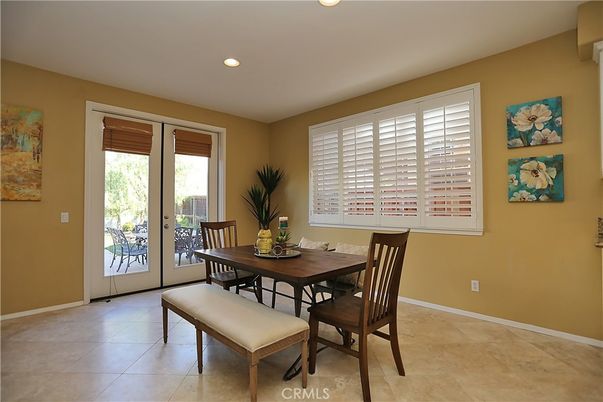 Dining room, Interior, Recessed Lighting