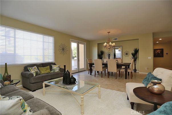 Chandelier, Dining room, Interior, Living room, Recessed Lighting