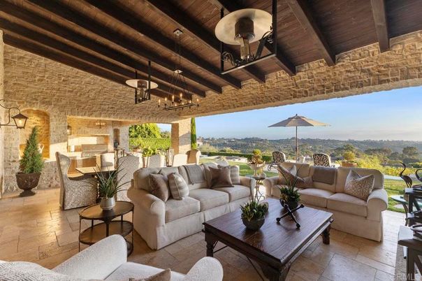 Exterior, Interior, Living room, Pendant Lights, Wooden Beams, Wooden Ceilings