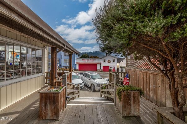 Detached Garage, Exterior