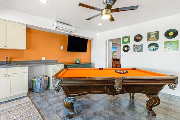 Billiard Table, Game Room, Interior, Recessed Lighting