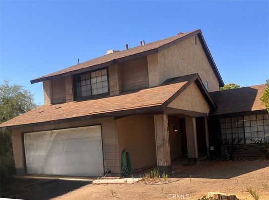 Attached, Exterior, Facade, Modern