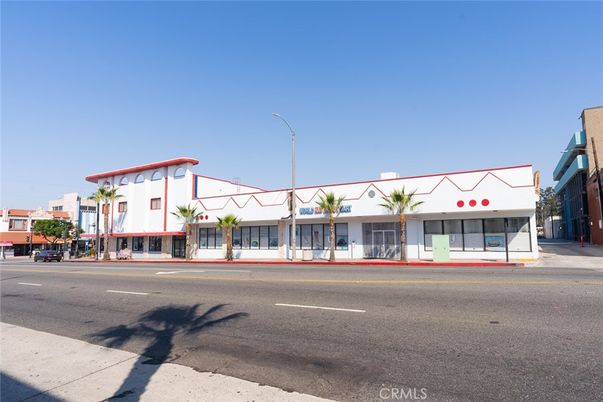 Exterior, Facade, Spanish Mediterranean