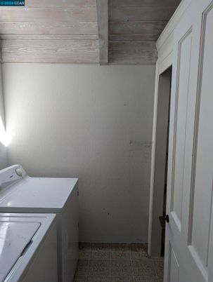 Interior, Washer