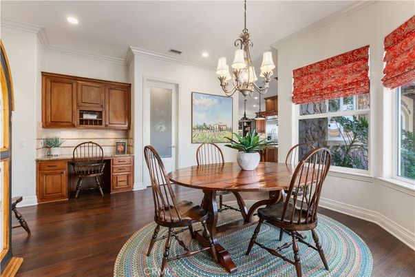 Chandelier, Dining room, Interior, Recessed Lighting, Wood Texture Flooring