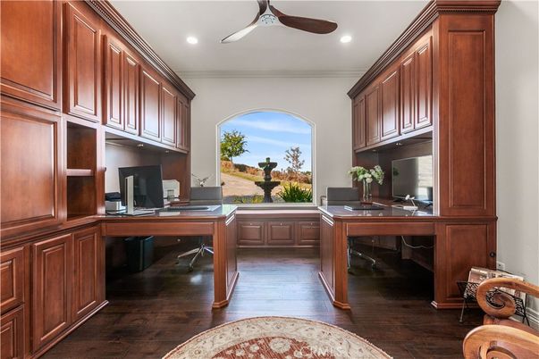 Home Office, Interior, Recessed Lighting, Wood Texture Flooring