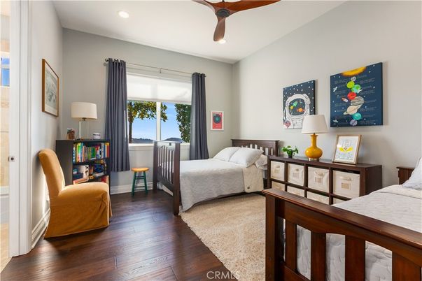 Bedroom, Interior, Recessed Lighting, Water, Wood Texture Flooring