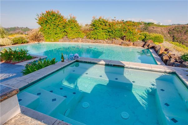 Exterior, Hot Tub, Pool