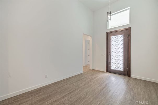 Empty room, Interior, Pendant Lights, Wood Texture Flooring