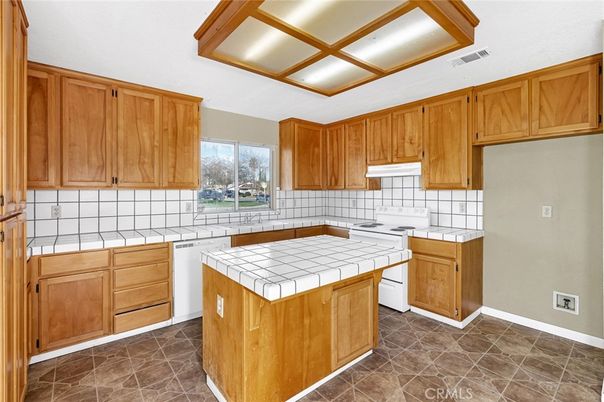 Interior, Kitchen, Tile Countertops