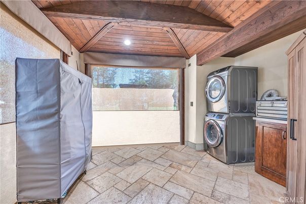 Interior, Recessed Lighting, Washer, Wooden Beams, Wooden Ceilings