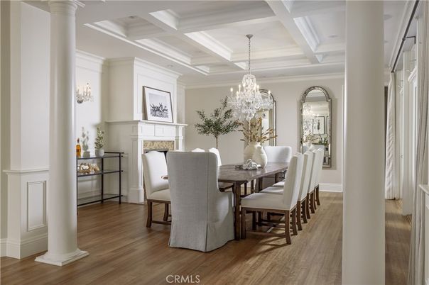 Chandelier, Dining room, Fireplace, Interior, Wood Texture Flooring