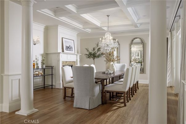Chandelier, Dining room, Fireplace, Interior, Wood Texture Flooring
