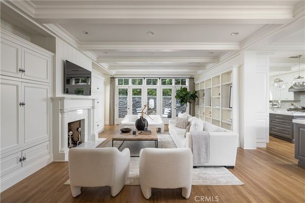Fireplace, Interior, Living room, Pendant Lights, Recessed Lighting, Wood Texture Flooring