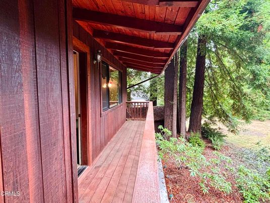 Exterior, Wooden Beams