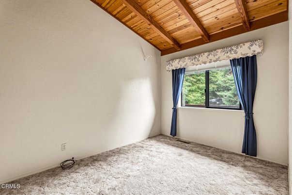 Empty room, Interior, Wooden Beams, Wooden Ceilings