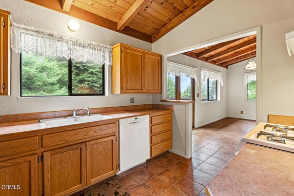 Interior, Kitchen, Pendant Lights, Wooden Beams, Wooden Ceilings