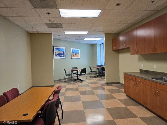 Dining room, Interior, Recessed Lighting