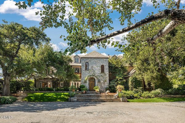 Backyard, Exterior, Facade, French Provincial