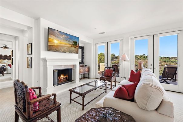 Fireplace, Interior, Living room