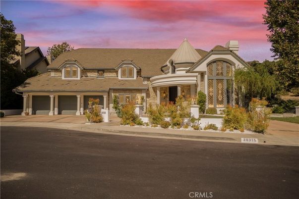 Attached, Exterior, Facade, French Provincial