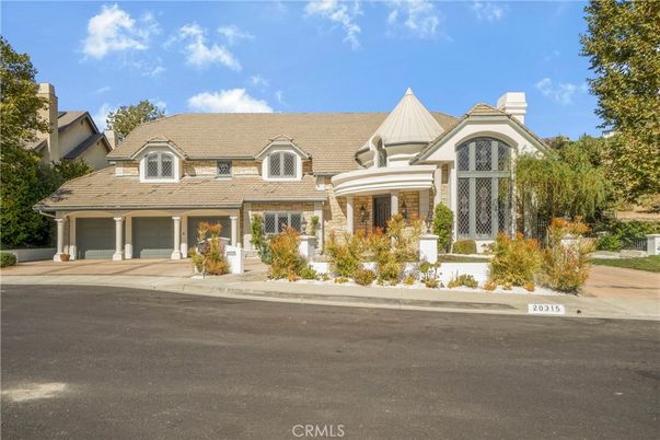 Attached, Exterior, Facade, French Provincial