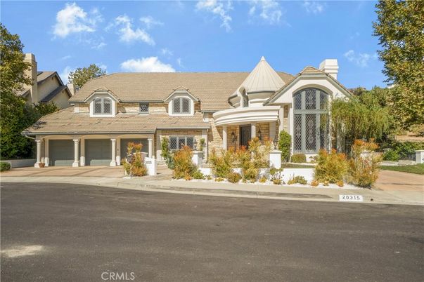 Attached, Exterior, Facade, French Provincial