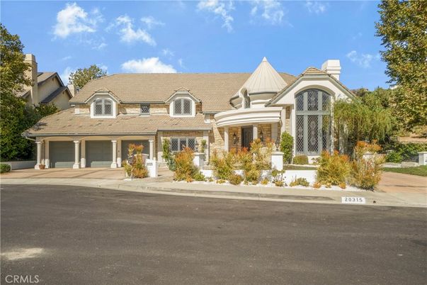 Attached, Exterior, Facade, French Provincial