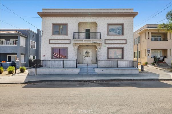 Exterior, Facade, Mediterranean