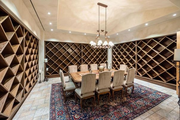Chandelier, Dining room, Interior, Recessed Lighting, Wine Storage