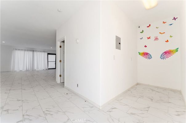 Empty room, Interior, Marble, Recessed Lighting