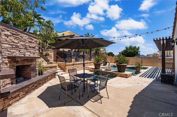 Exterior, Fireplace, Pool