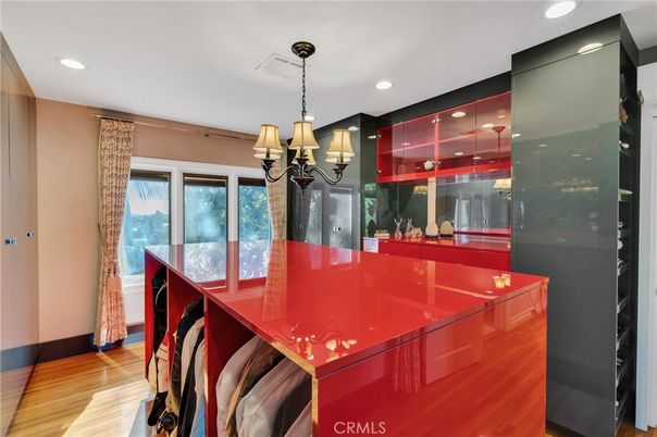 Chandelier, Dining room, Interior, Recessed Lighting, Wood Texture Flooring