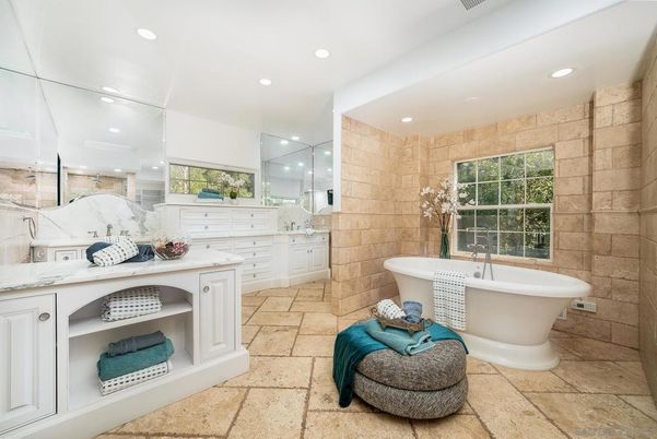 Bathroom, Dual Sink Vanities, Free Standing Baths, Interior, Recessed Lighting