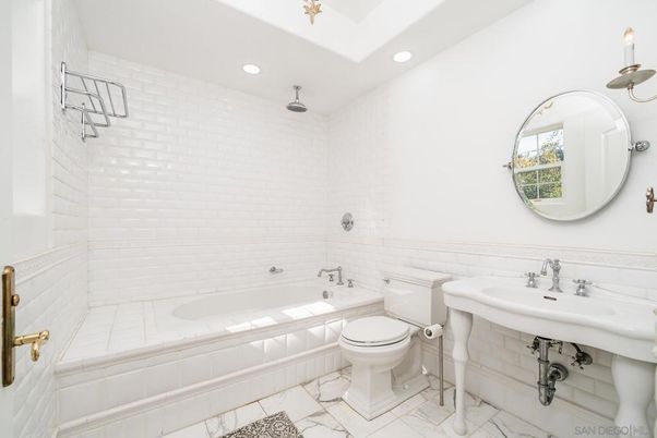 Bathroom, Interior, Marble, Recessed Lighting