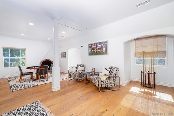 Dining room, Interior, Living room, Recessed Lighting, Wood Texture Flooring