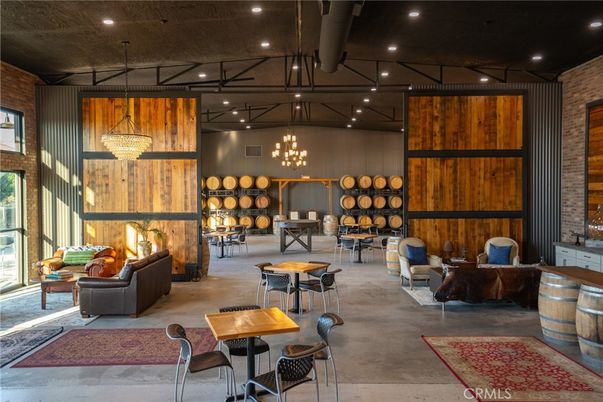 Interior, Living room, Pendant Lights, Recessed Lighting, Wooden Walls