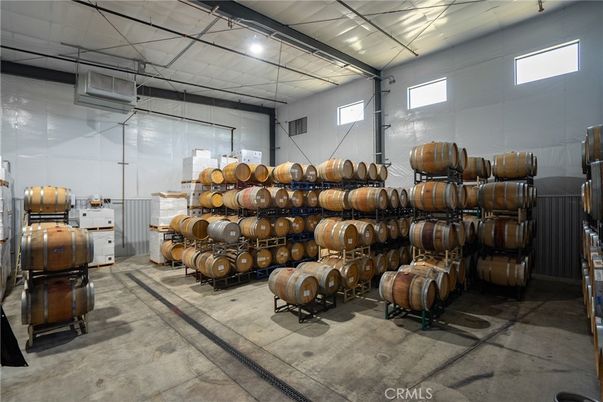 Fitness Equipment, Interior, Wine Storage
