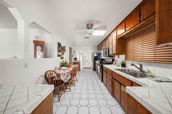 Dining room, Interior, Kitchen, Tile Countertops