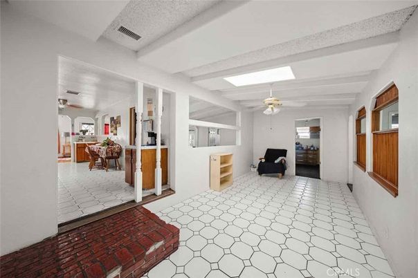 Dining room, Interior