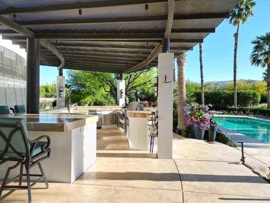 Exterior, Pool