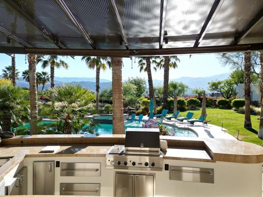 Exterior, Pool, Other