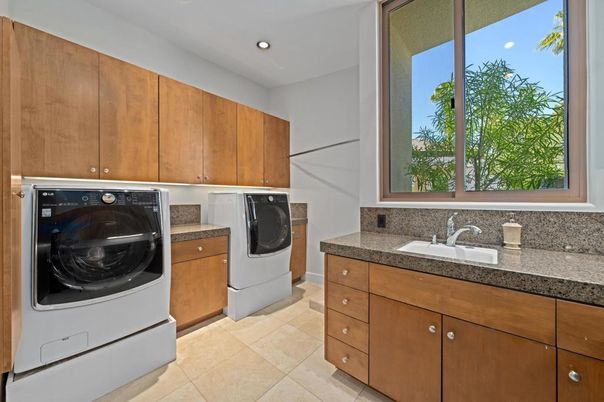 Interior, Recessed Lighting, Washer