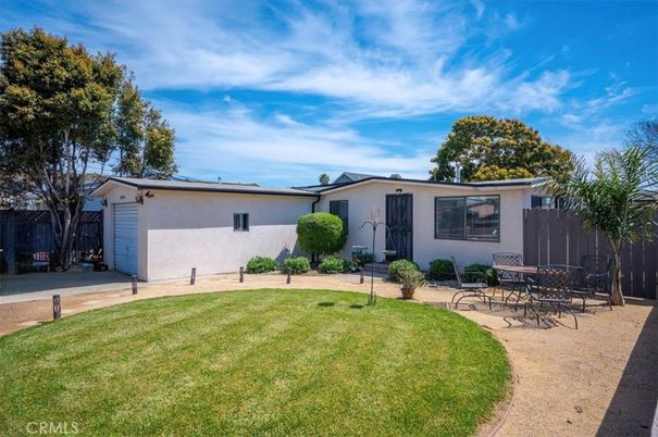 Backyard, Detached Garage, Exterior