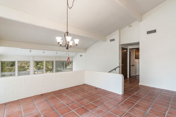 Chandelier, Empty room, Interior