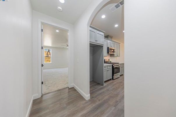 Interior, Kitchen, Recessed Lighting, Wood Texture Flooring