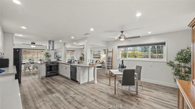 Dining room, Interior, Kitchen, Recessed Lighting, Wood Texture Flooring