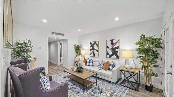 Interior, Living room, Recessed Lighting, Wood Texture Flooring